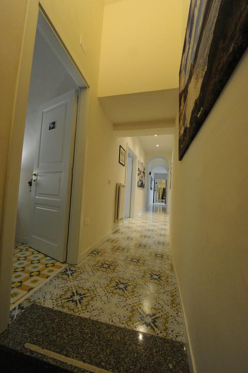 L'Infinito Bed & Breakfast Salerno Bagian luar foto