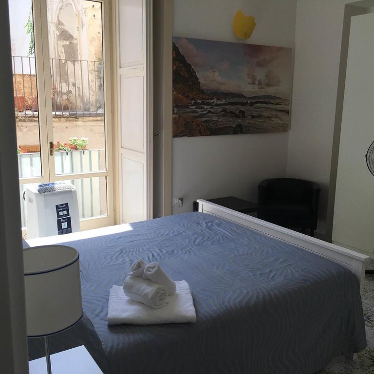 L'Infinito Bed & Breakfast Salerno Bagian luar foto