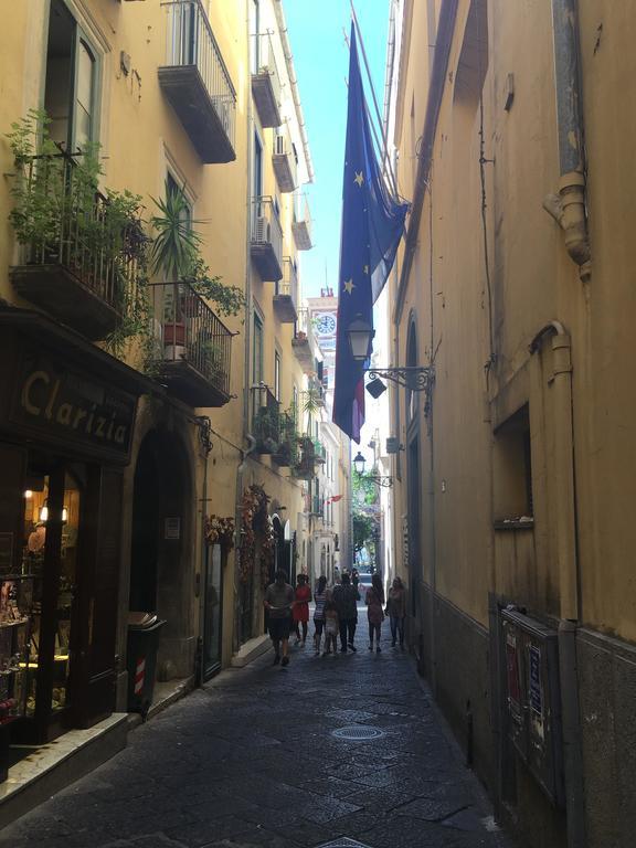 L'Infinito Bed & Breakfast Salerno Bagian luar foto