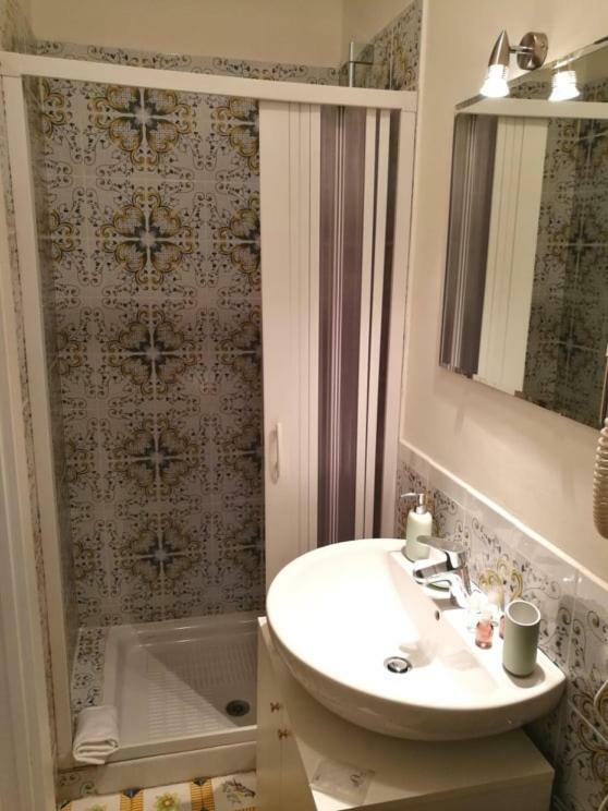 L'Infinito Bed & Breakfast Salerno Bagian luar foto