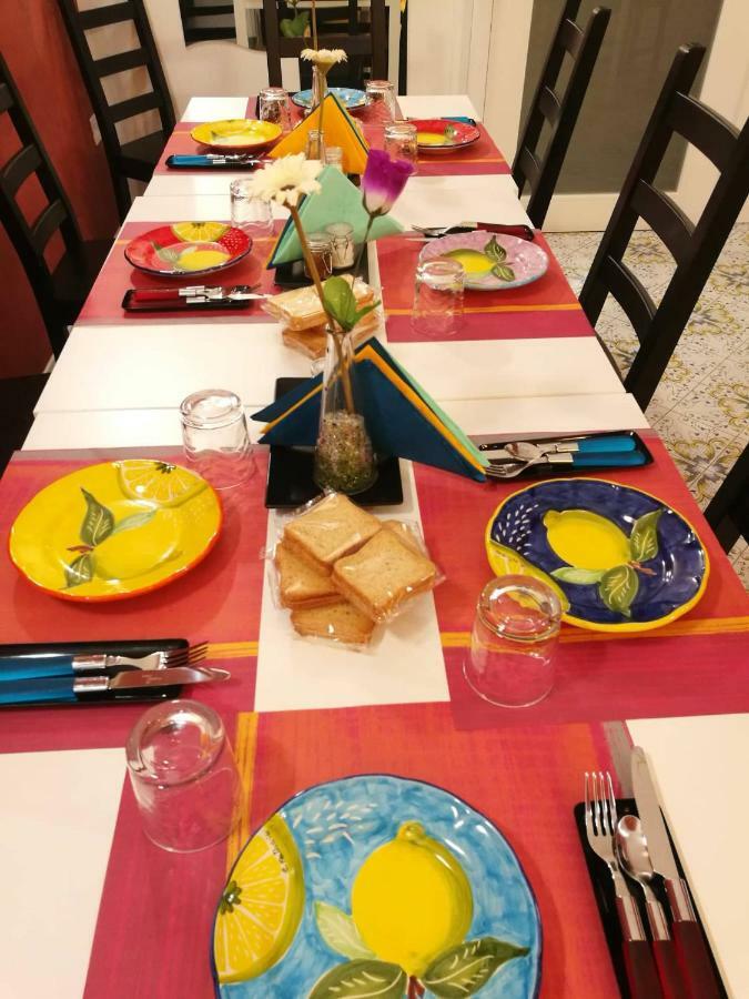 L'Infinito Bed & Breakfast Salerno Bagian luar foto